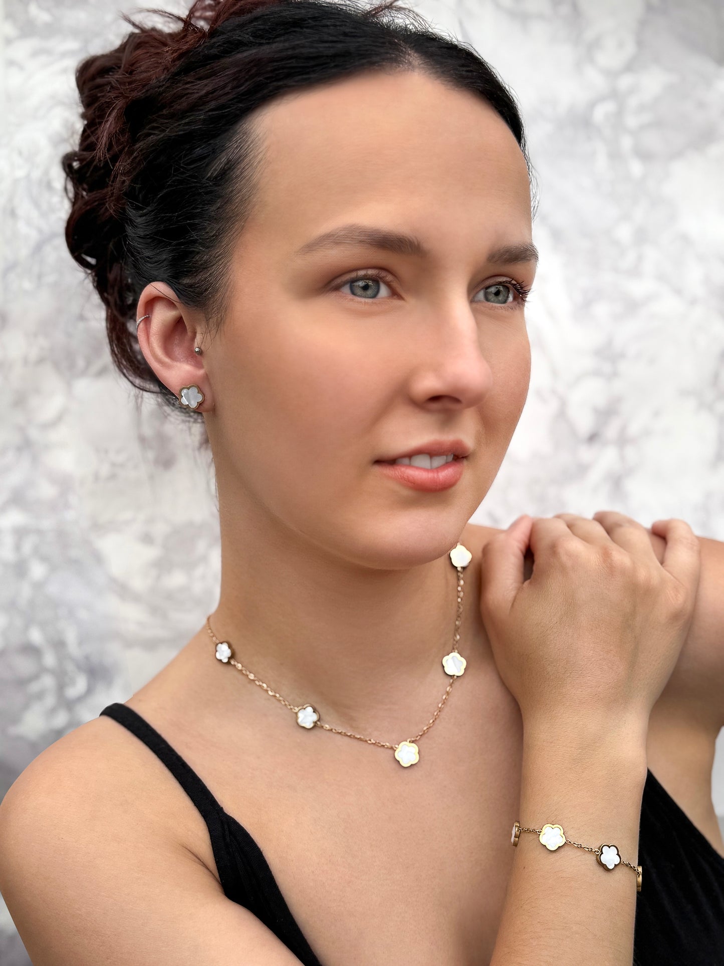 Pearl Clover Stud Earrings
