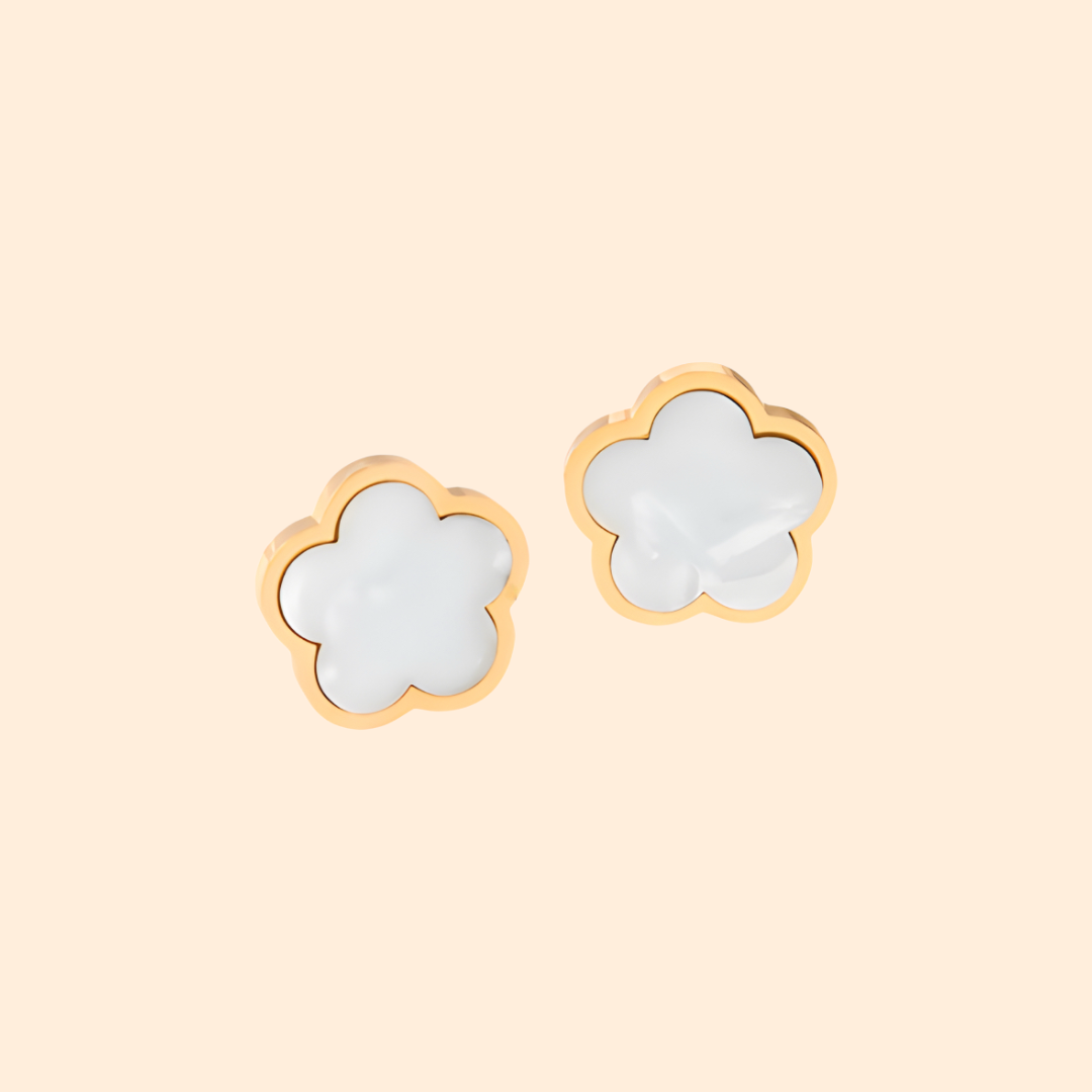 Pearl Clover Stud Earrings