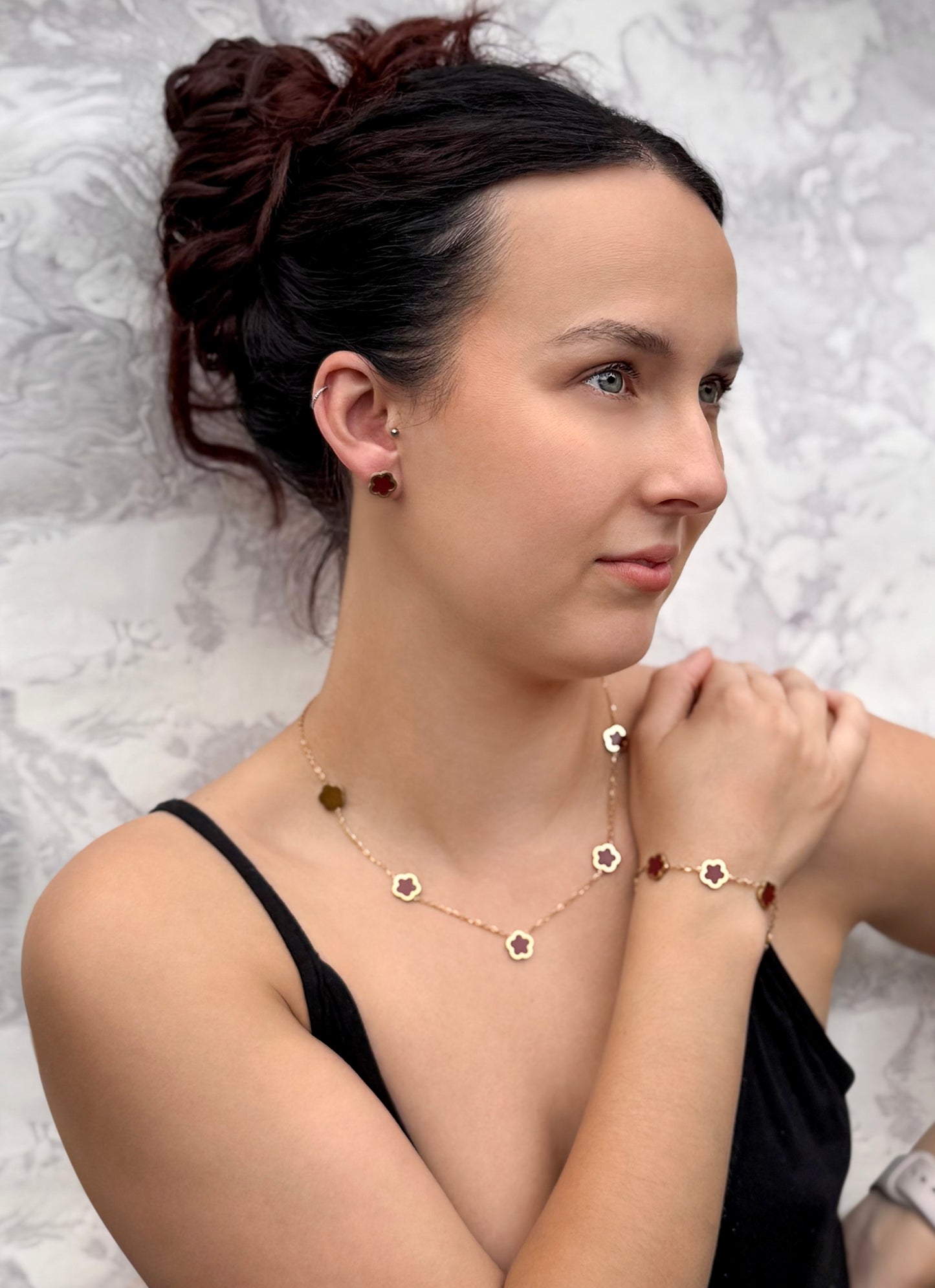 Maroon Clover Necklace