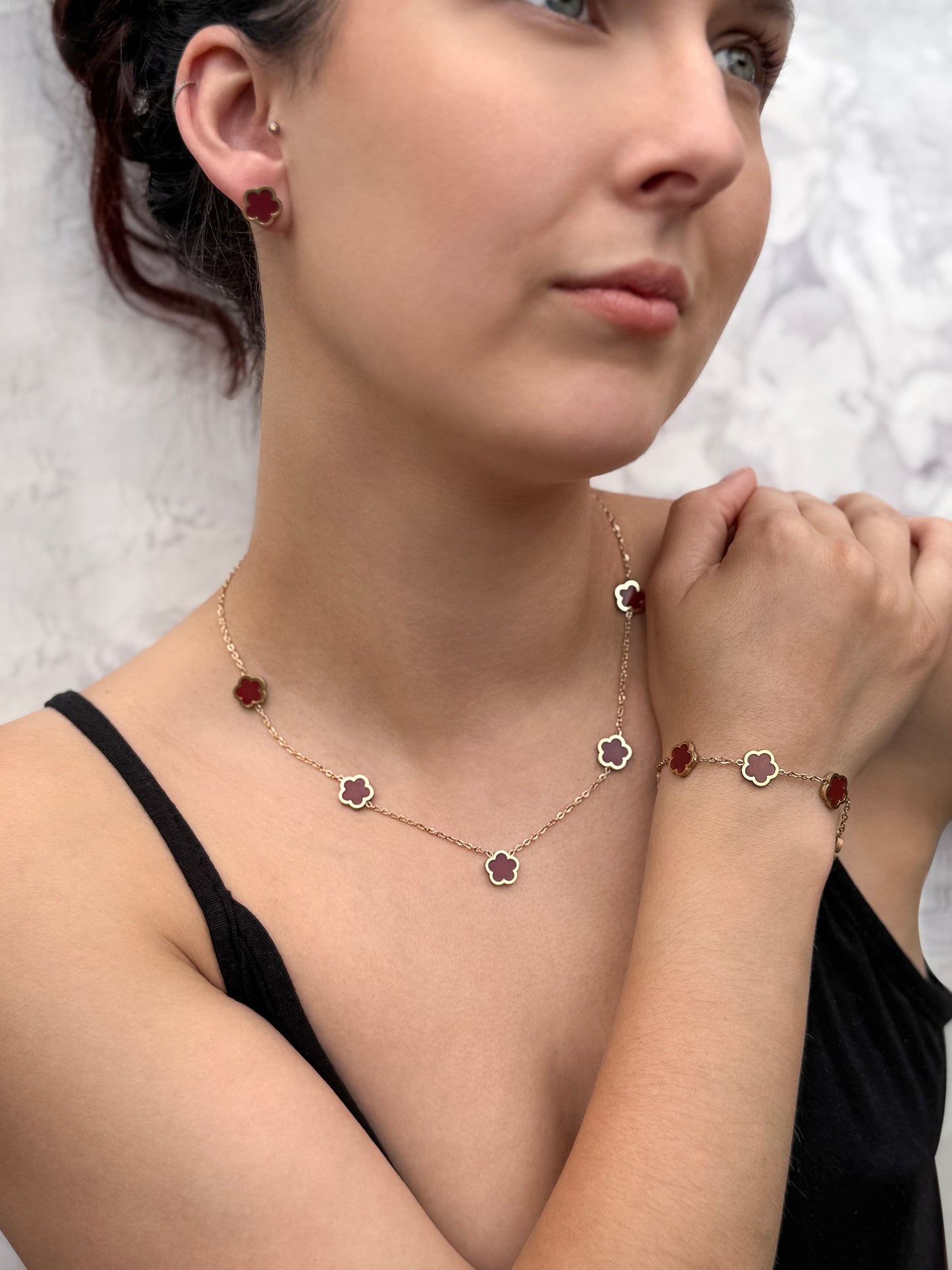 Maroon Clover Necklace