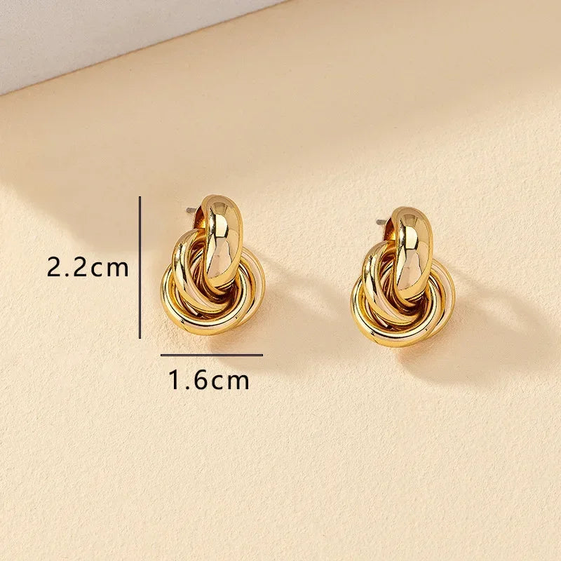 Knot Earrings Gold