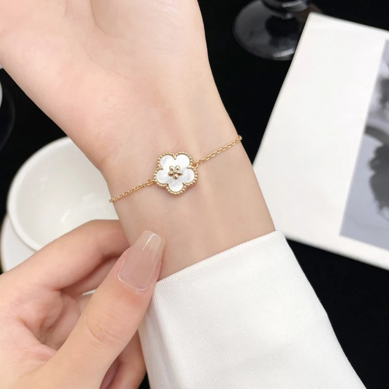 Lucky Spring Blossom Bracelet